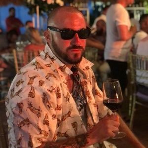 Meet your Posher, Robert